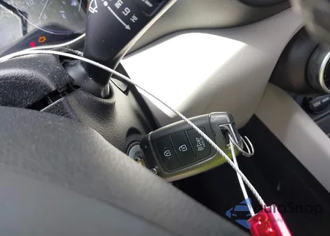 2021 Hyundai Venue Sel z USA, uszkodzony, nr VIN KMHRC8A31MU115576